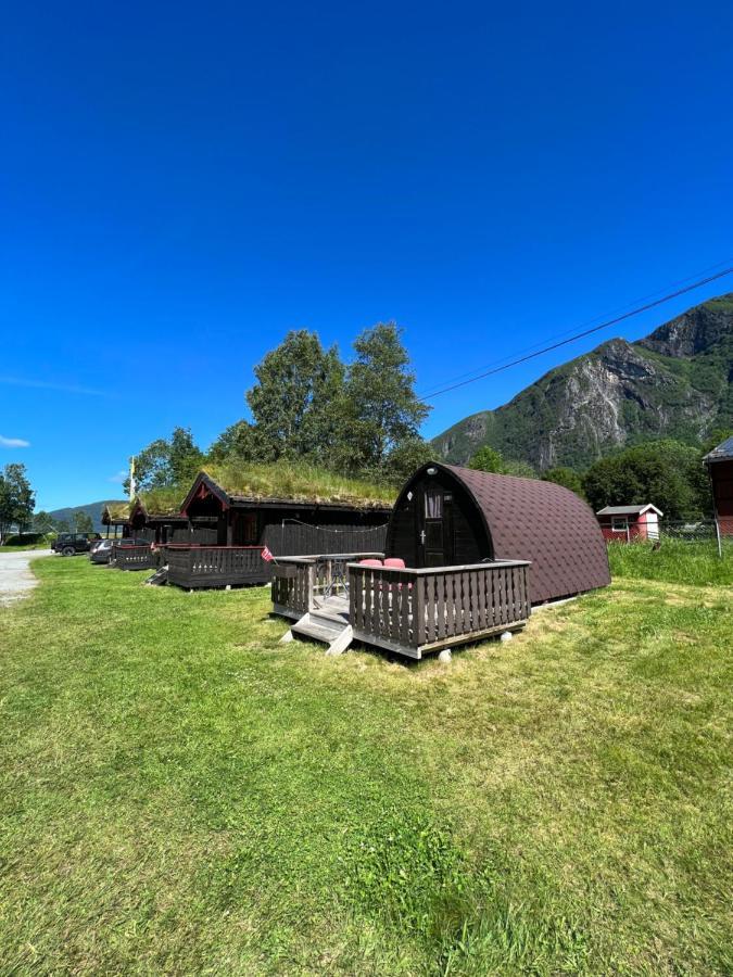 Hotel Vistdal Camping Myklebostad  Exterior foto